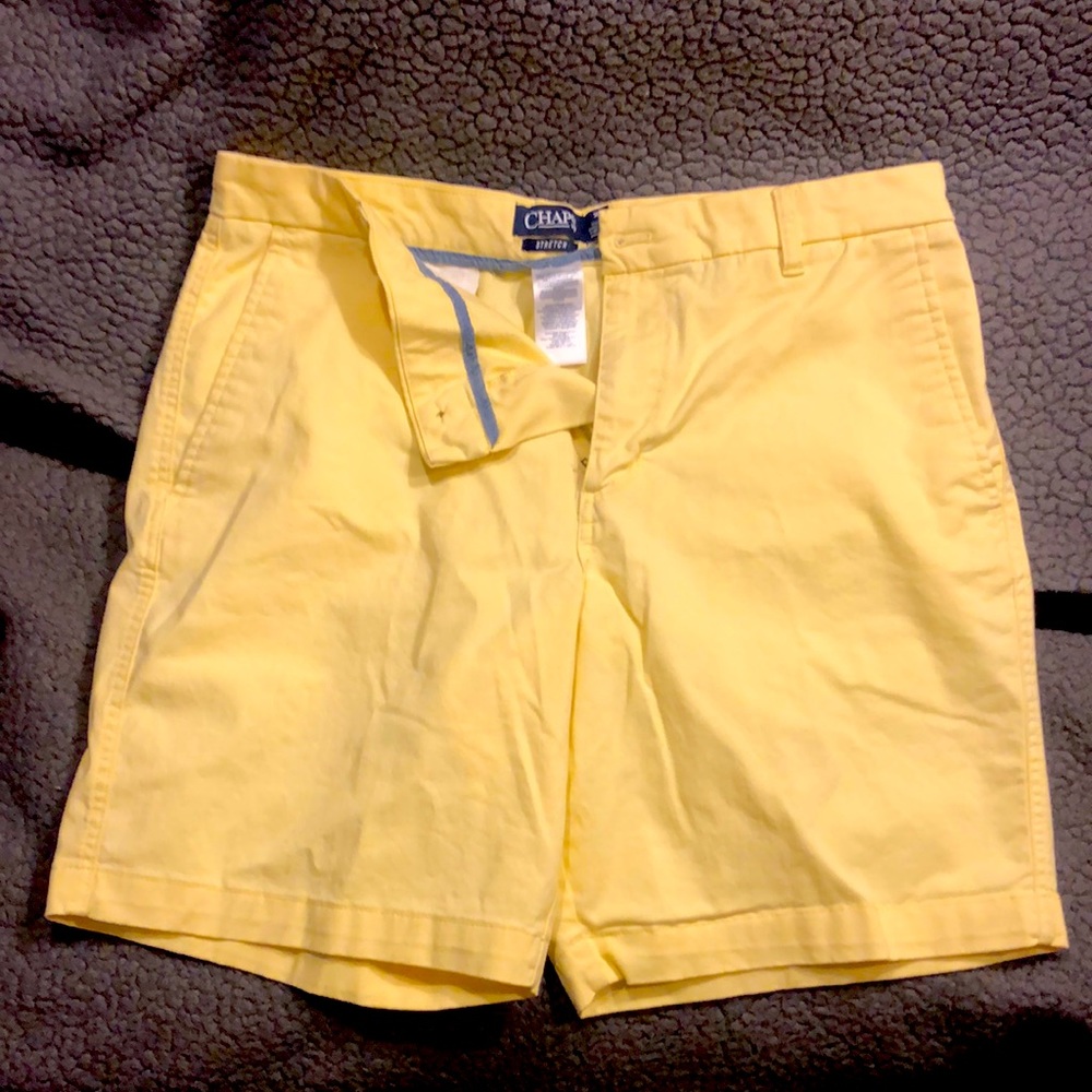 Chaps Shorts, Stretch Style, Yellow